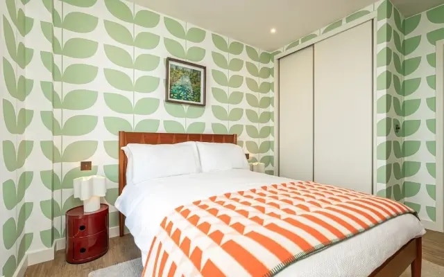 The Eades Natasha Landers 2 Bed