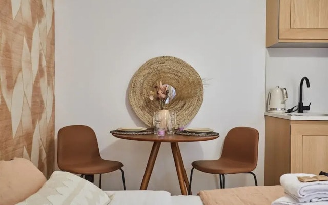 Elegant AC Studio in the Heart of Montorgueil