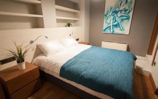 La Casa Pera Suites