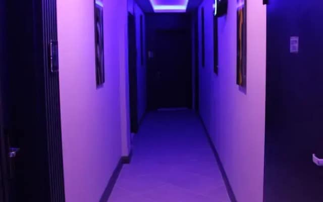 216 Silver Suite