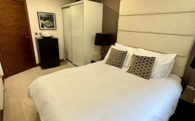 Londwell - Luxury Chelsea Apartment With Balcony