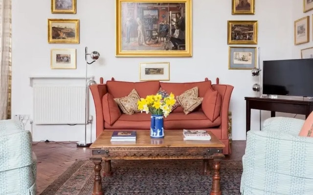Artistic 1bed Flat