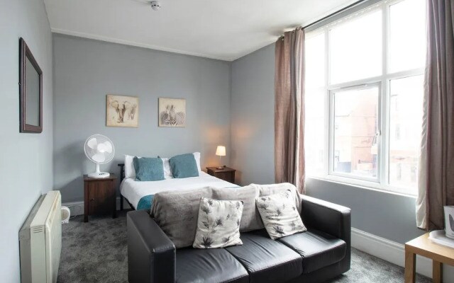 Great Holiday Home in Manchester near Old Trafford