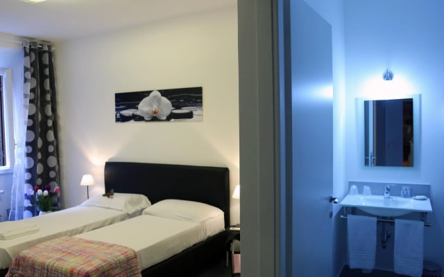 Caroline Rooms Rome