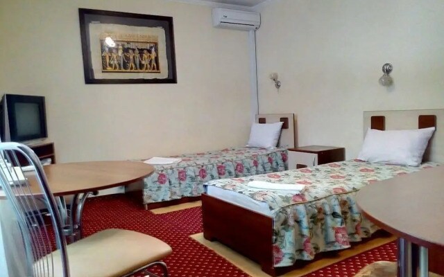 Piramid Mini-hotel