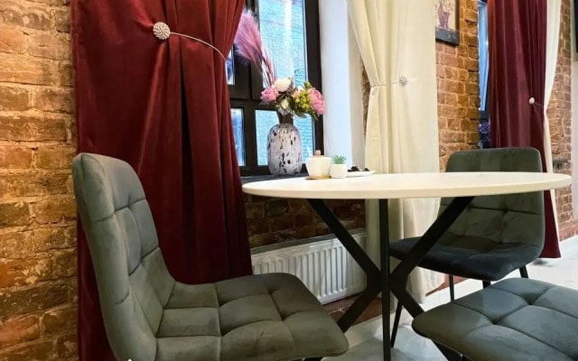 Lucky Room (Лаки Рум) на переулке Старокирочном