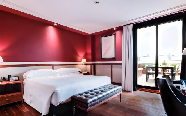Hotel 1898