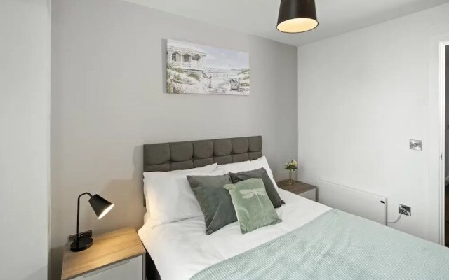 Inviting 2-bed Apartment in Manchester