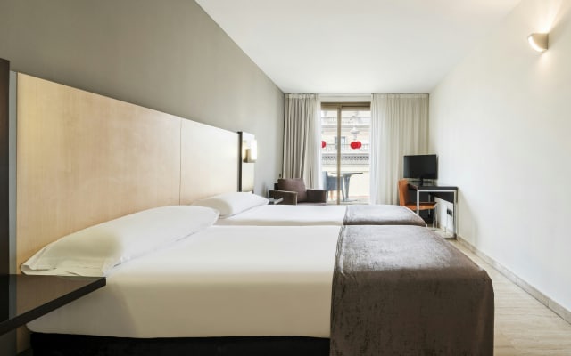 Hotel ILUNION Almirante