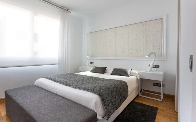Balmes - Ático Con Piscina Privada En Barcelona