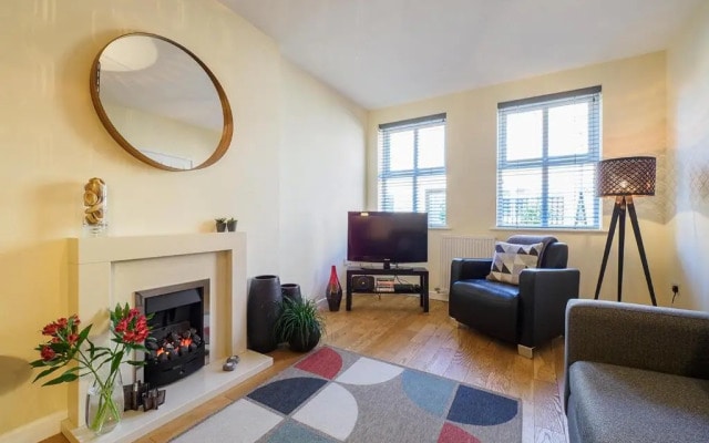 2 Brocklehurst Cottages