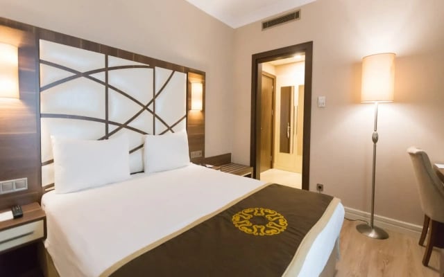 The Grand Mira Hotel