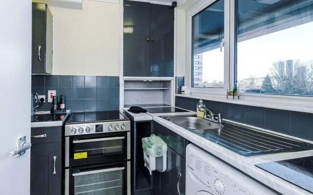 Modern 1 Bed - Close to City Centre