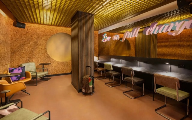 Moxy London Piccadilly Circus