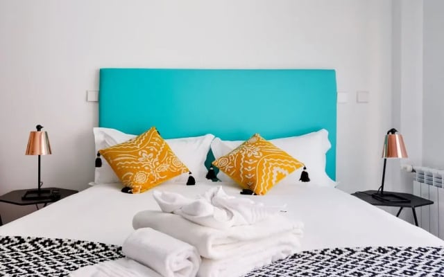 Home Art Apartments Salamanca