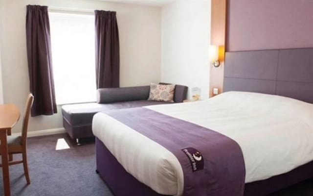Premier Inn Guildford North - A3