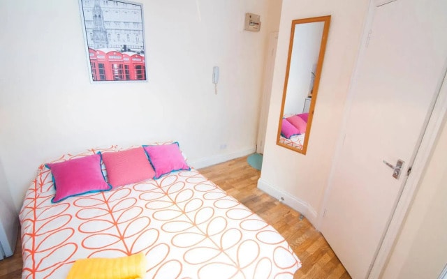 Queen's Club Apartments