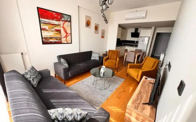 G Tower Residence Luxury Apartment(21Km Away From Istanbul)