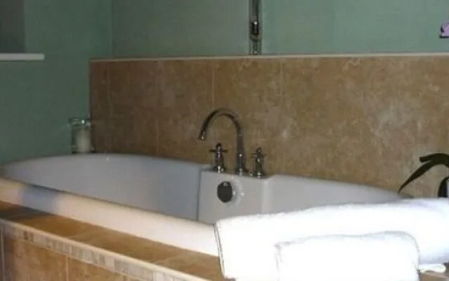 Alpine Lodge Guest House