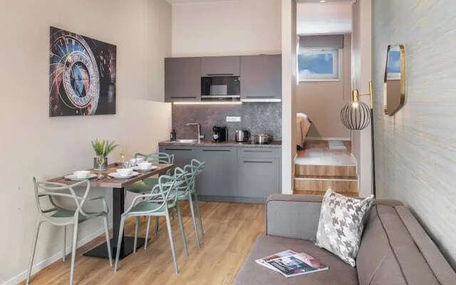VN17 Rooftop Suites by Adrez Living
