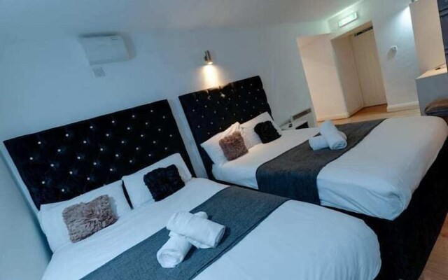 Dukes Street Apartment Hotel