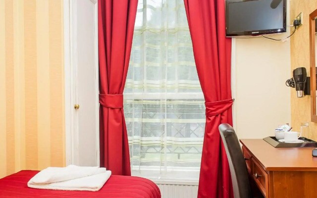 Avonmore Hotel Cartwright Gardens