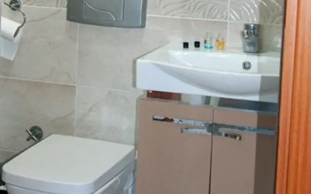 Alpha Suit Otel