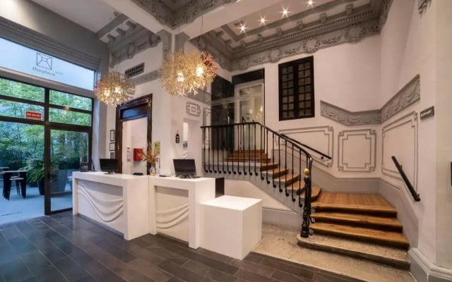 Отель Petit Palace Santa Barbara