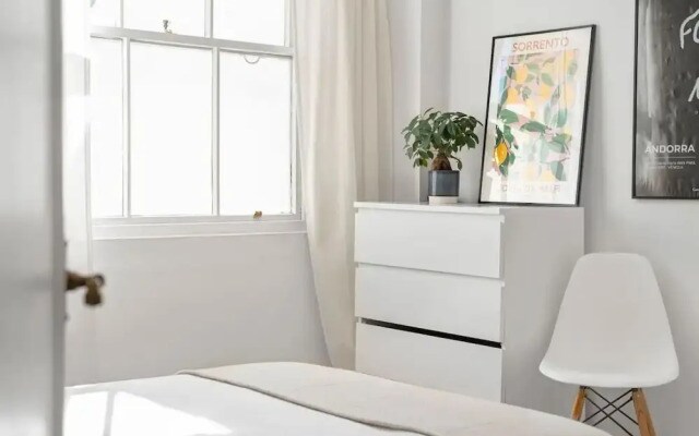 2-bed Knightsbridge Home