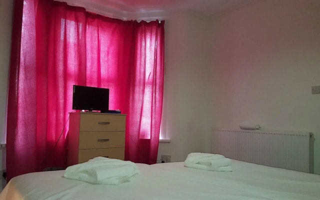Paradise Accomodation