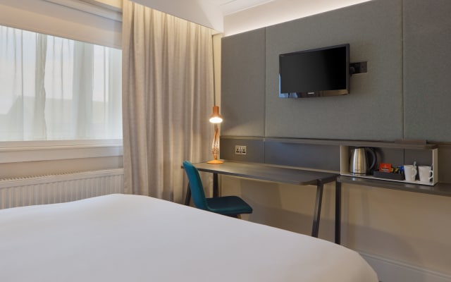 Holiday Inn Bolton Centre by IHG