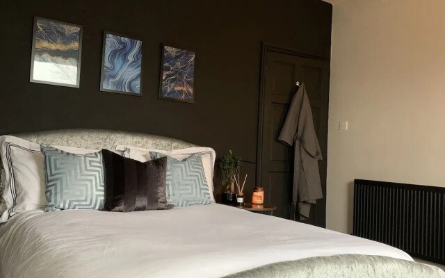 Manners Boutique Rooms