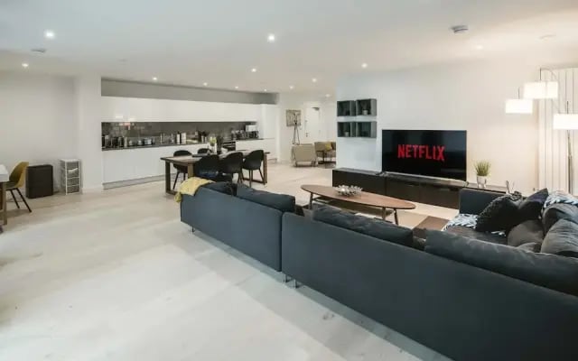 Stunning 3-bed Apartment in London