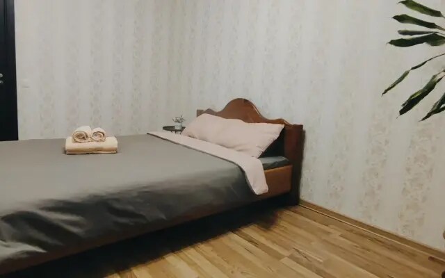 Белый ночлег на улице Индустриальная