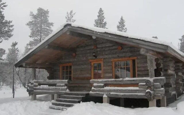 Saariselkä Inn Log Cabins