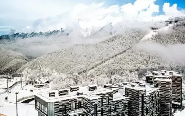 Skypark Apartments & Villas