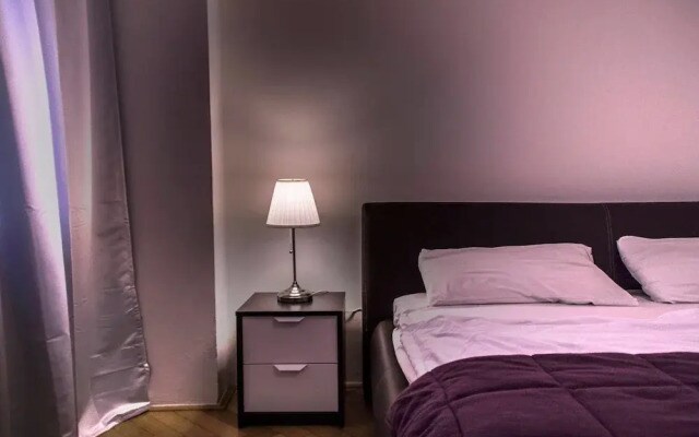 Exclusive Riverside Apartment In Heart Of Prague