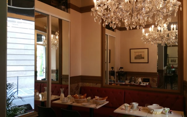 Hotel Petit Saint Honoré