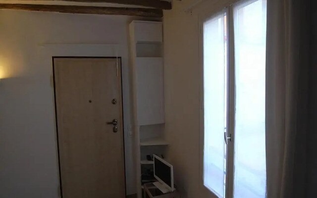 Studio - Marais District