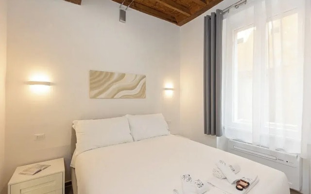 Rental in Rome Navona Modern Apartment