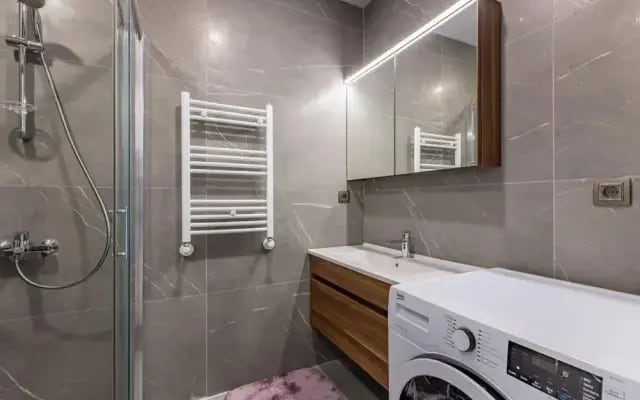 Modern Flat with Fantastic City View in Kadikoy