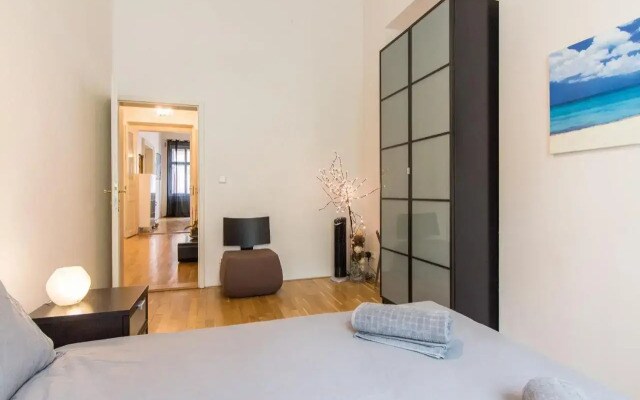 Lesser Town Apartment