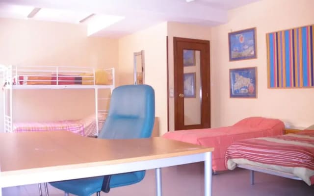 Hispania Residence - Hostel
