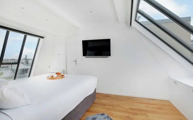 Exceptional Triplex With Terrace - Montmartre