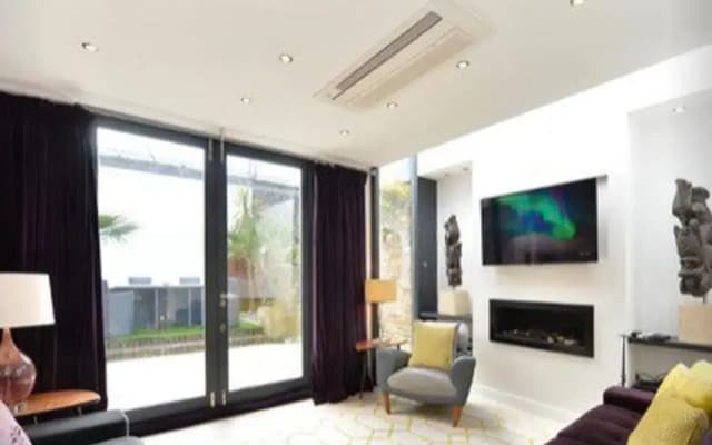 Stunning 3 Bed Townhouse In Belgravia