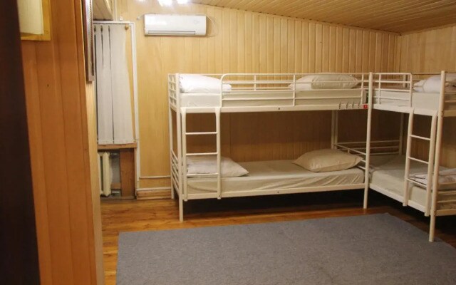 Hostel-Dvorik