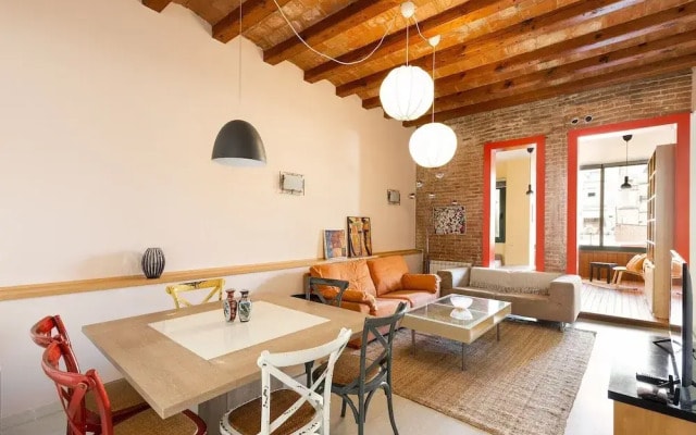 Moianes Apartment by Olala Homes
