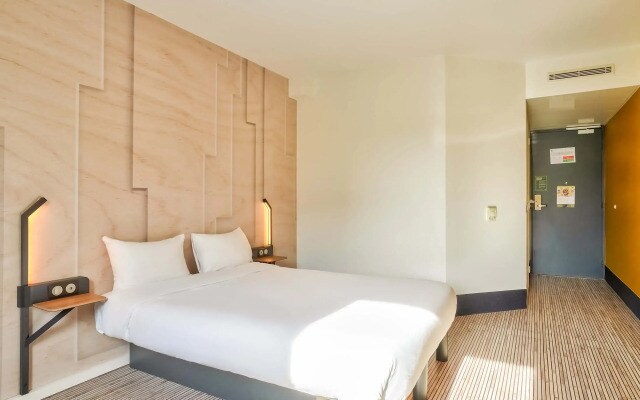 B&B HOTEL Paris Malakoff Parc des Expositions
