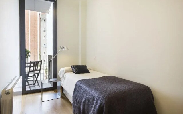 My Space Barcelona Pool City Center