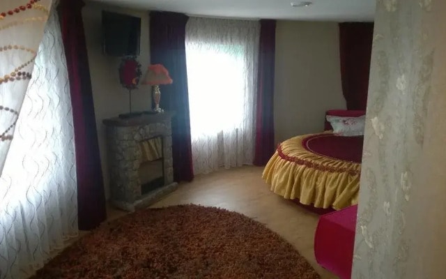 Oasis Hotel